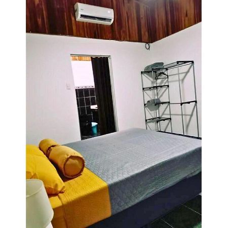 Casa Kros Quepos Exterior photo