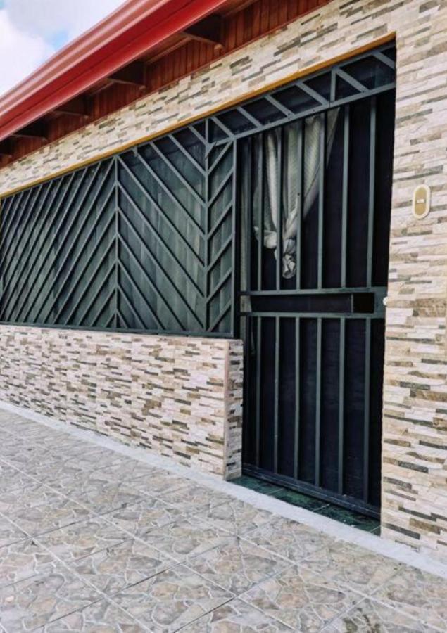 Casa Kros Quepos Exterior photo